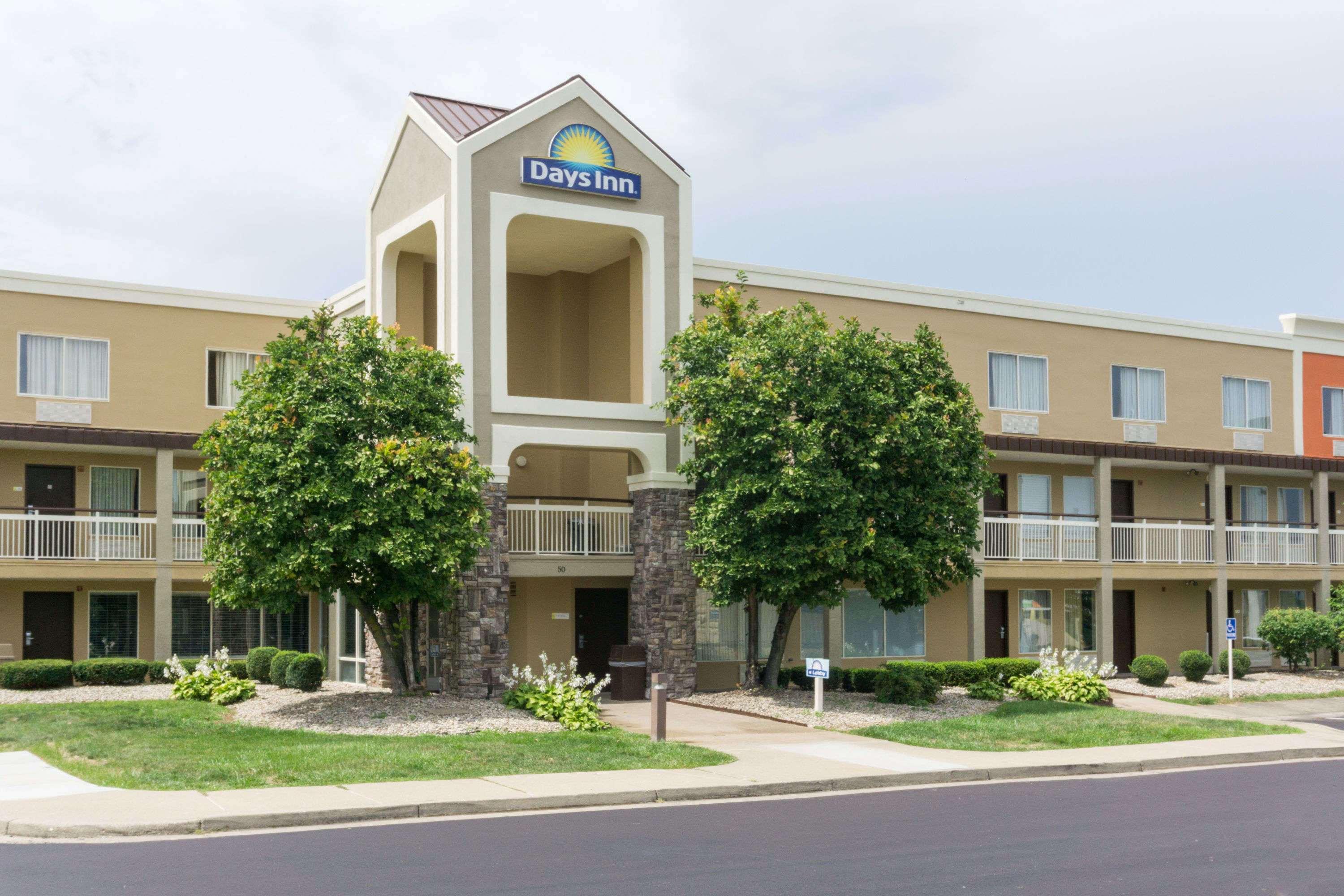 Days Inn By Wyndham Florence Cincinnati Area Exterior photo