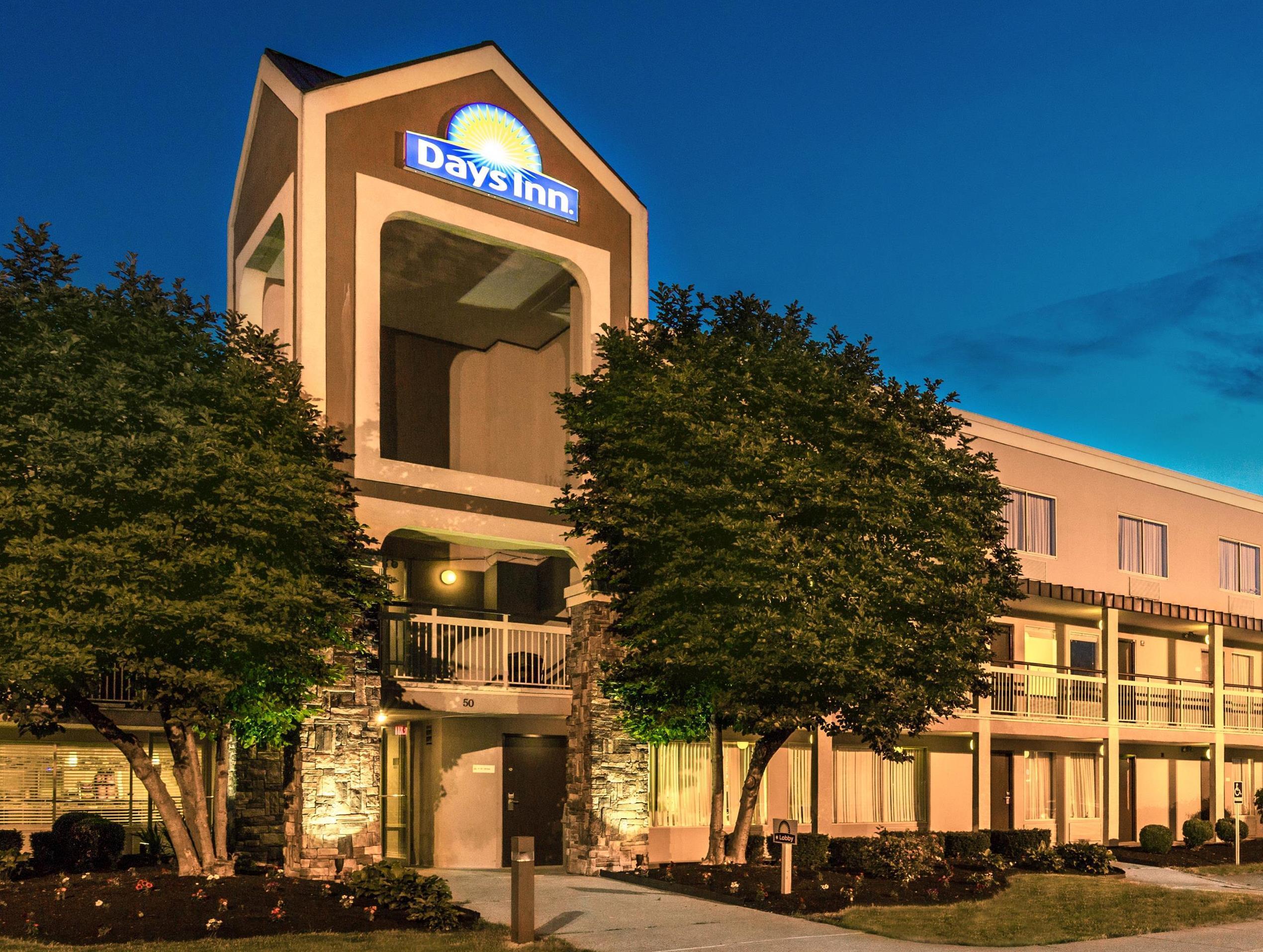 Days Inn By Wyndham Florence Cincinnati Area Exterior photo