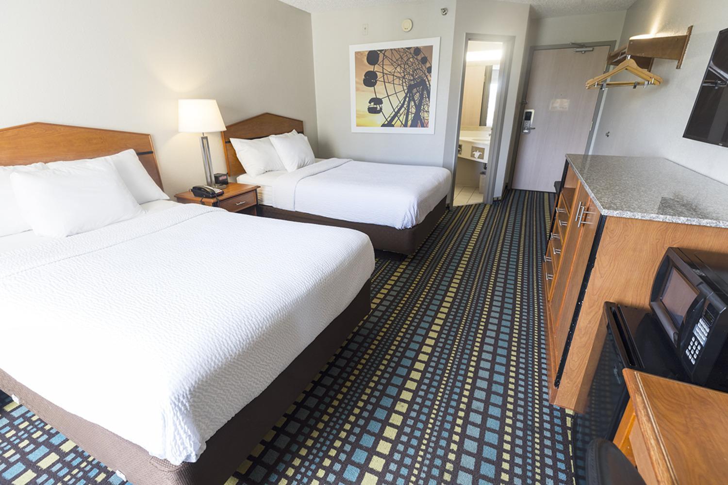 Days Inn By Wyndham Florence Cincinnati Area Exterior photo