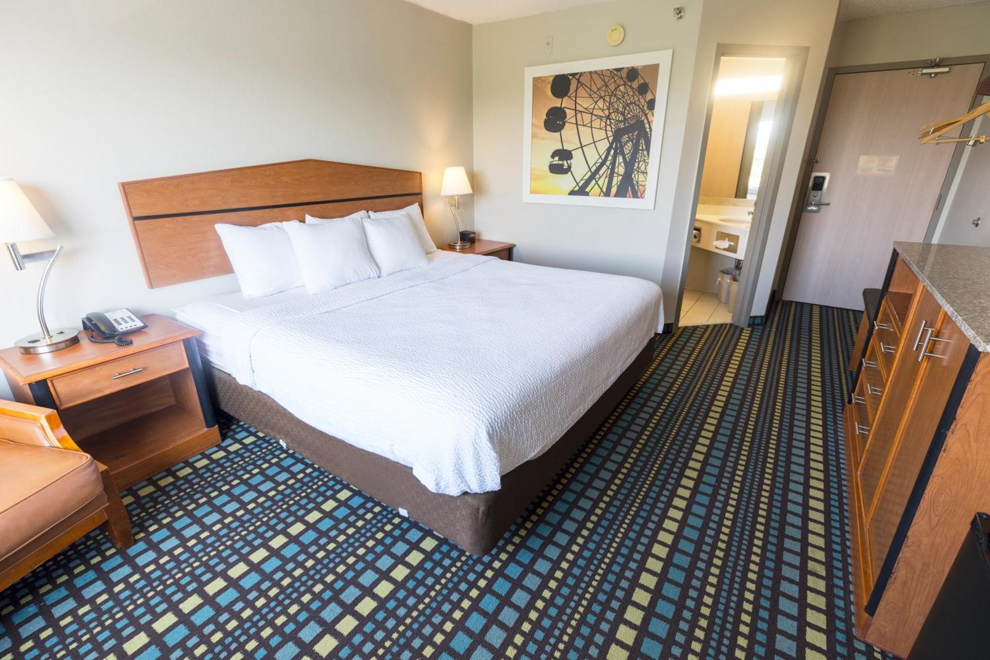 Days Inn By Wyndham Florence Cincinnati Area Exterior photo